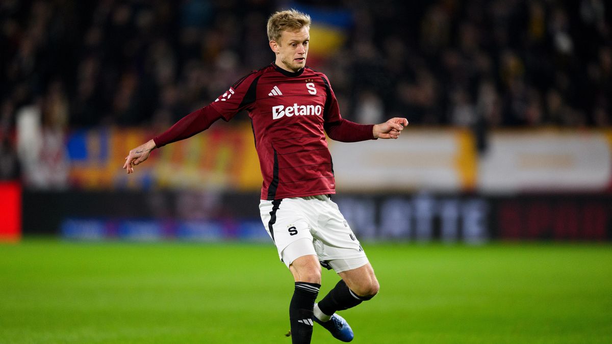 Je to na hlavu! Soupeř je třikrát u brány a dá dva góly, láteřila opora Sparty